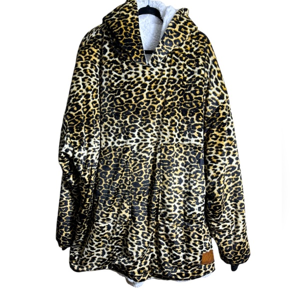 The Original DearFoam Brown Leopard Print Reversible Soft Throw Hoodie One Sz - Picture 4 of 9